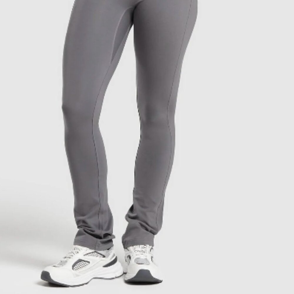 BNWT GYNSHARK Rest Day Bootcut Leggings BRUSHED GREY WITH MATCHING TANK XS - Picture 5 of 14